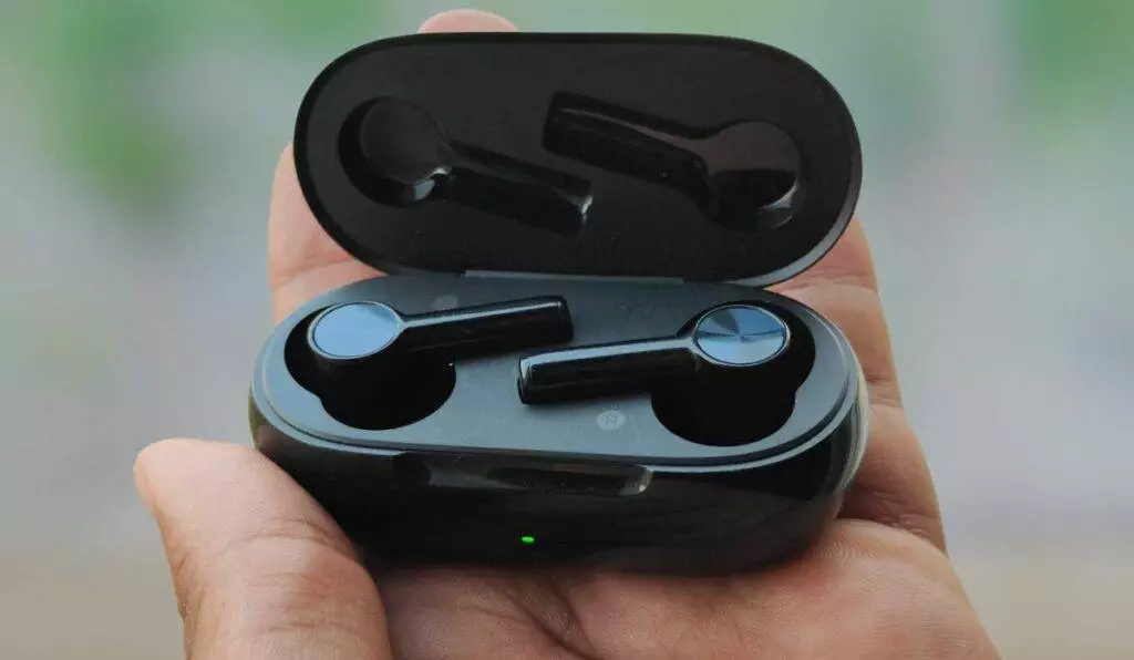 Best Earbuds under 10000 In India (April 2024), With ANC