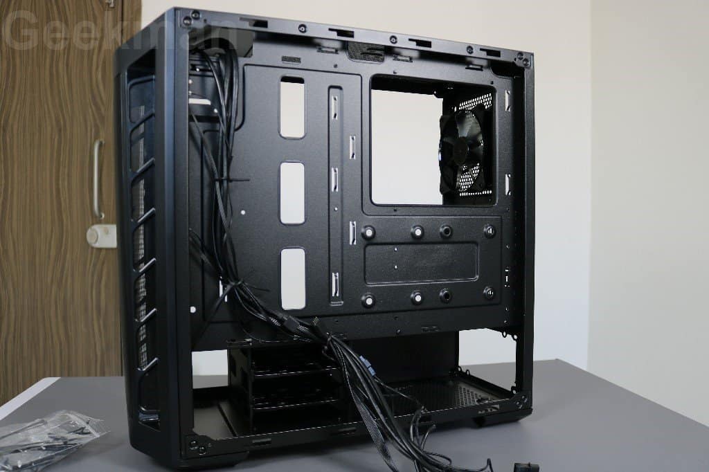 Cooler Master Masterbox MB511 right side