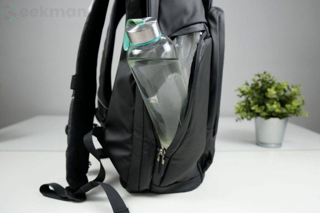 Nayo Smart Almighty waterproof bottle holder