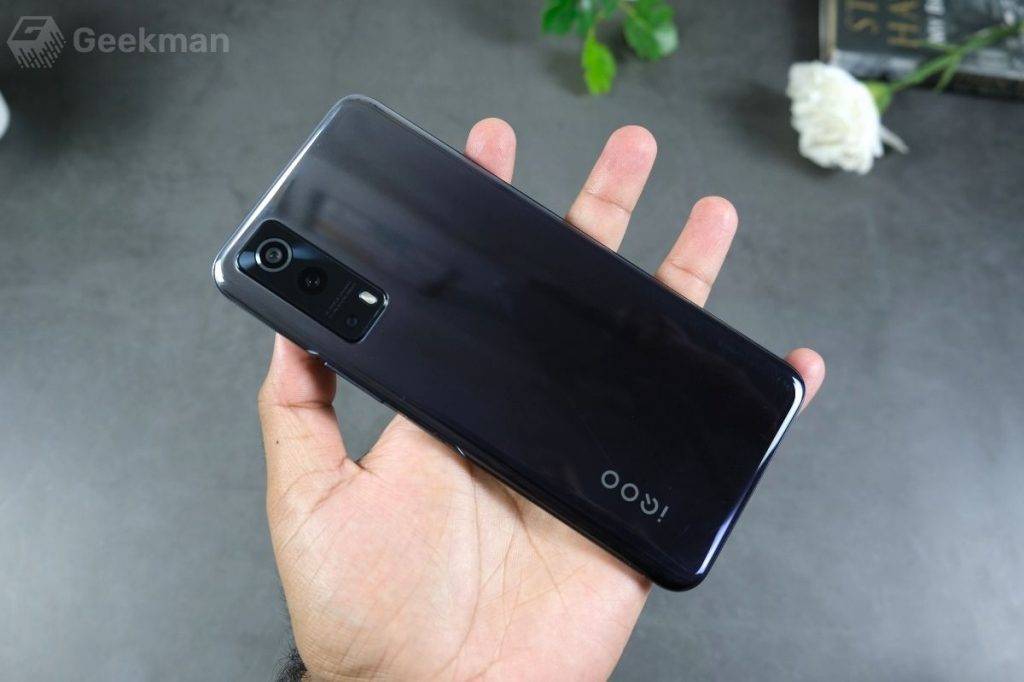 IQOO Z3 Review: Just for the 'Power' of it! - Geekman 4 IQOO Z3 Review