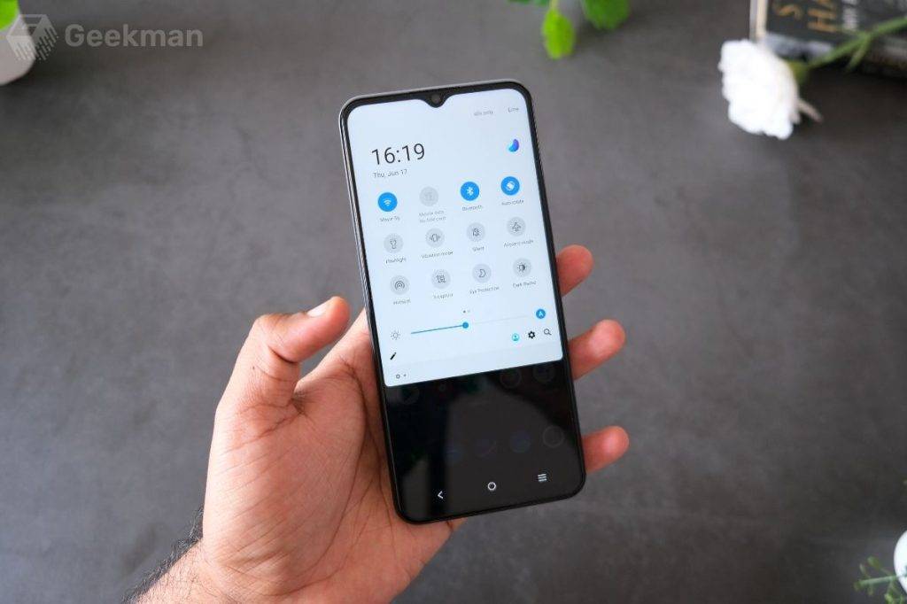 IQOO Z3 Review: Just for the 'Power' of it! - Geekman 16 IQOO Z3 Review